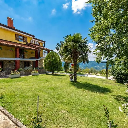 Apartman Rona & Mea Vista Buzet