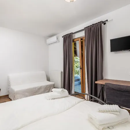 Rona & Mea Vista Appartement *
