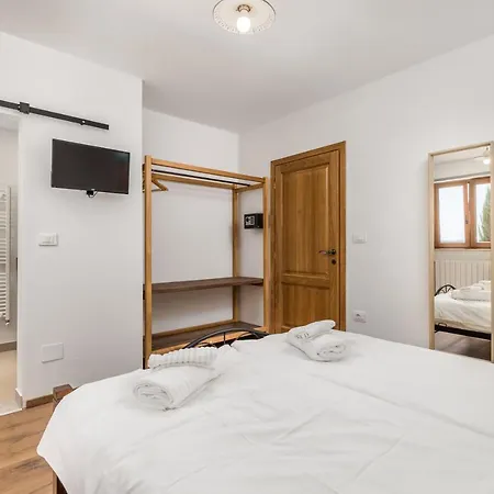 Rona & Mea Vista Appartement *